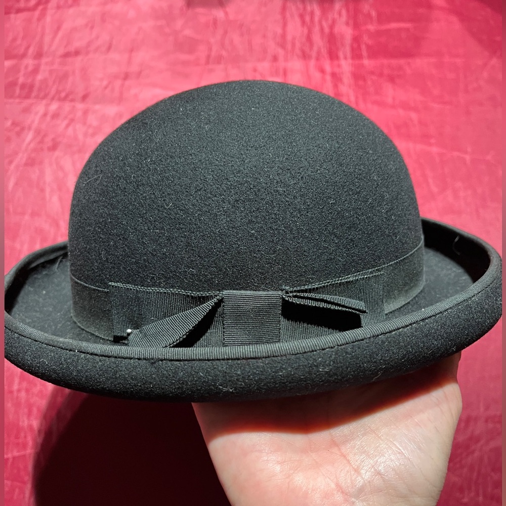Women’s Black Bowler Hat
